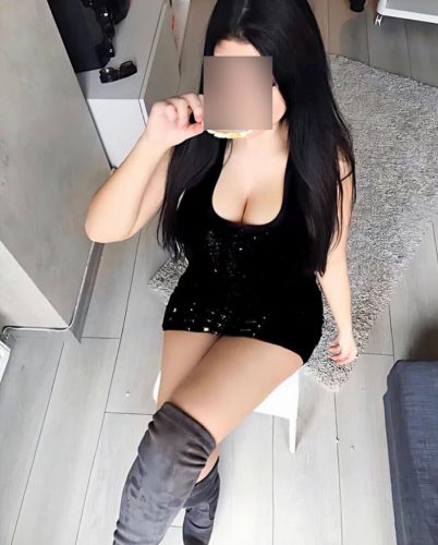 Baştan çıkaran ön sevişme yapan eskort Aybel
