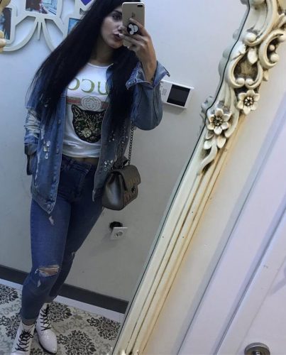 Cazibeli ön sevişme yapan hatun Feyza
