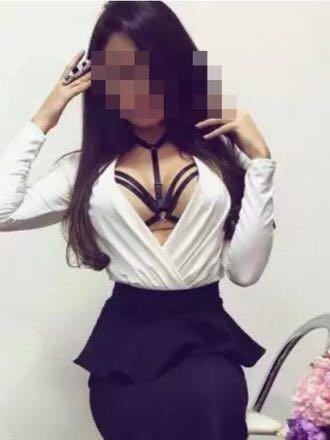 Elit balık etli hatun Renan