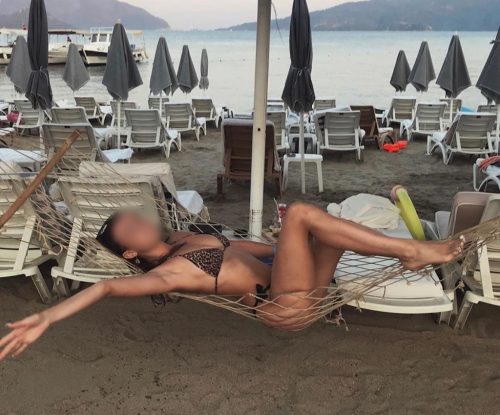 Güzel öpüşmeyi seven hatun Andaç