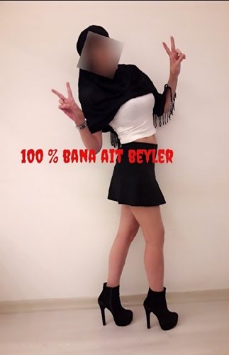 Neşeli buğday tenli Irem