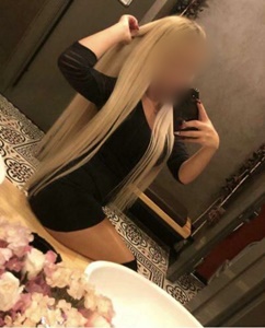 Seçkin eve gelen Aysel